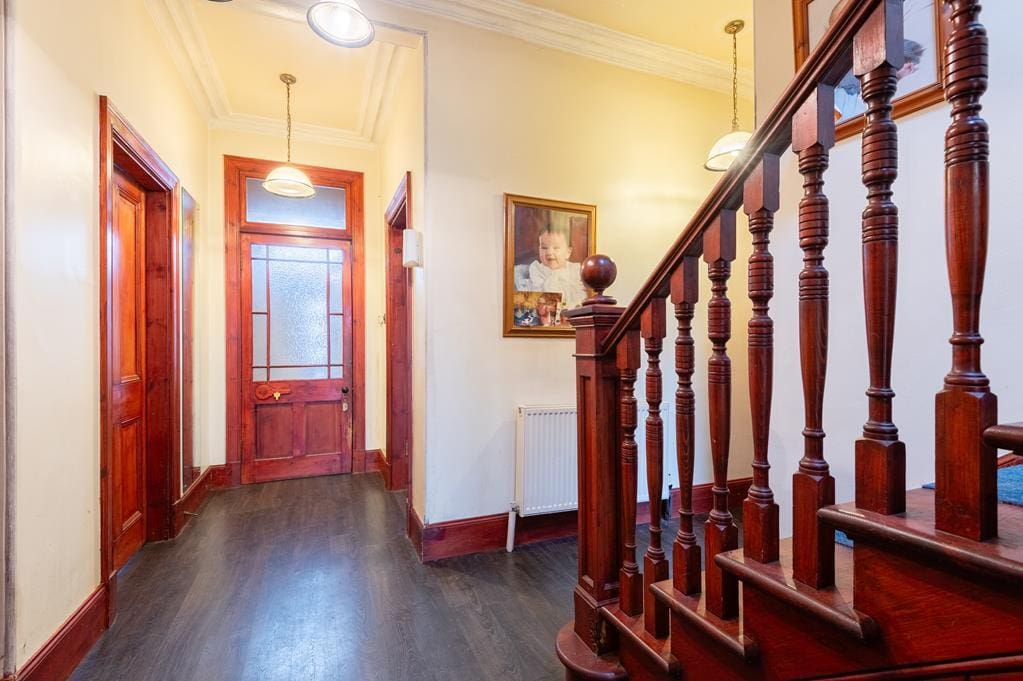 LEV1307CGM ENTRANCE.jpg