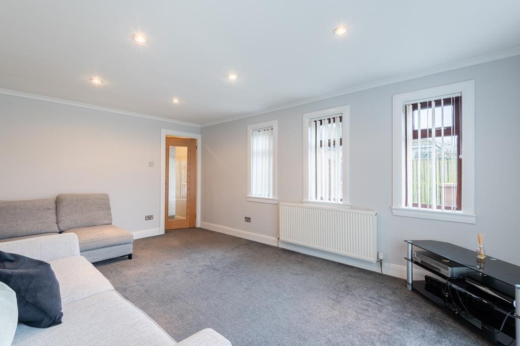 CUP1354CGM LIVING ROOM AGAIN.jpg