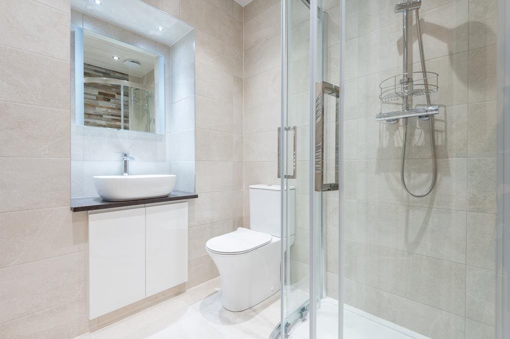 CUP1354CGM ENSUITE SHOWER ROOM.jpg