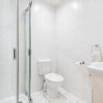 LEV1315SEG SHOWER ROOM.jpg