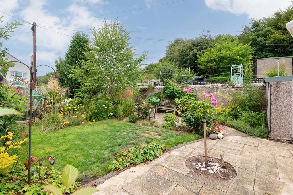 8 garden (Copy).jpg