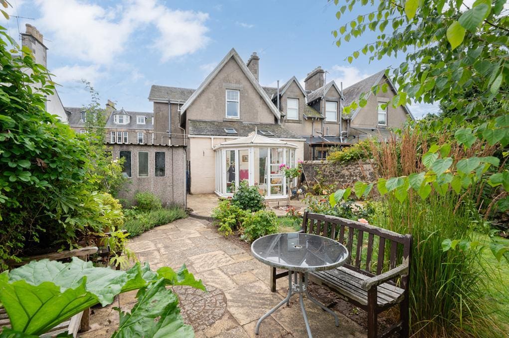5 garden (Copy).jpg