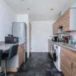 kitchen 2.jpg