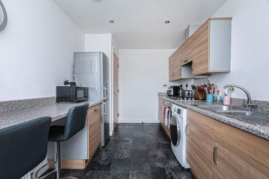 kitchen 2.jpg