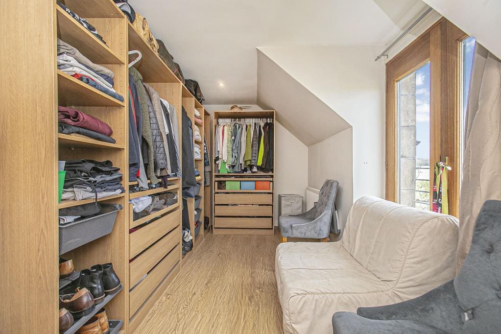 CUP1366SEG BEDROOM 3.jpg