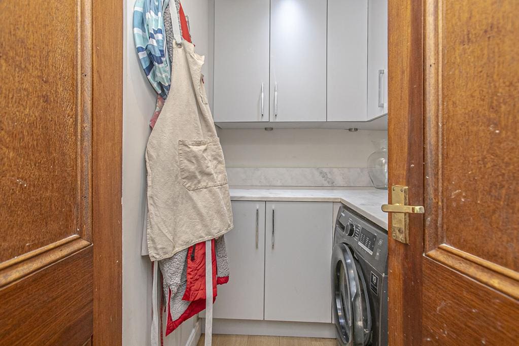 CUP1366SEG UTILITY ROOM.jpg