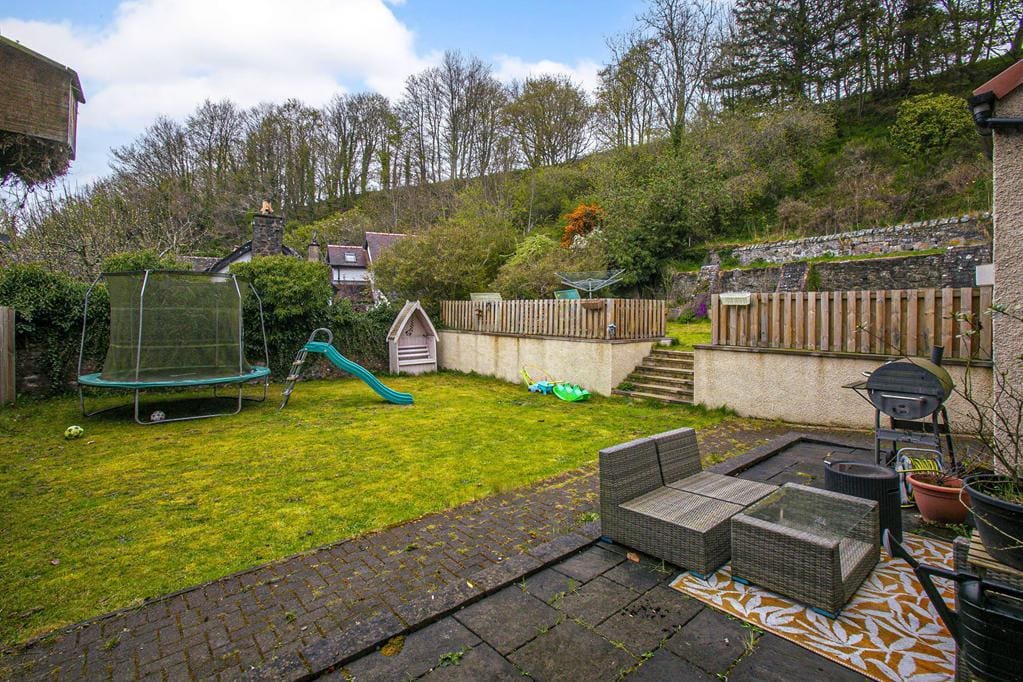 CUP1371SEG GARDEN AGAIN.jpg