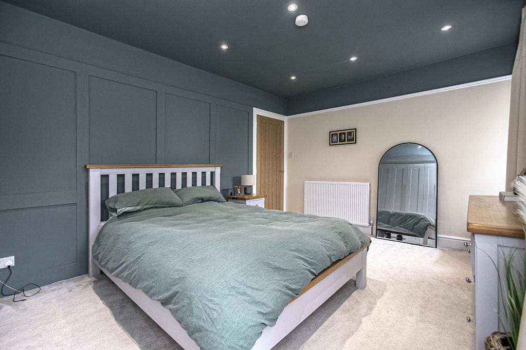 CUP1371SEG BEDROOM 1 AGAIN.jpg