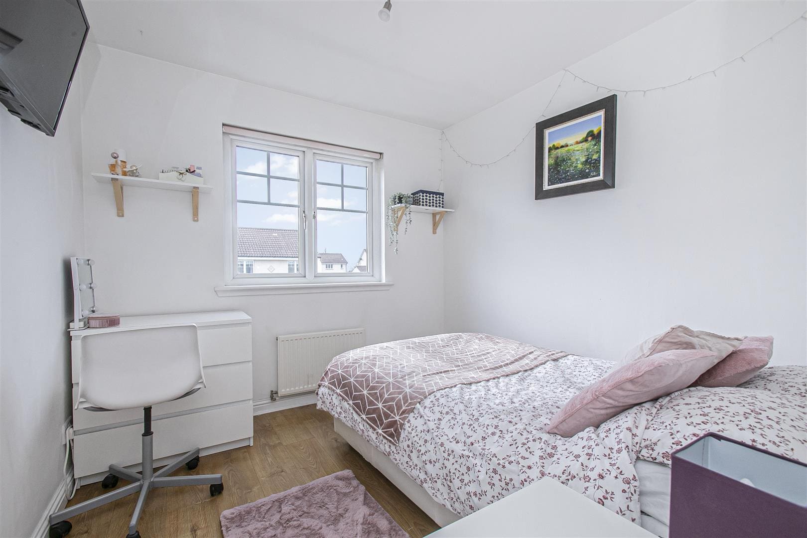 CUP1372SEG BEDROOM 4.jpg
