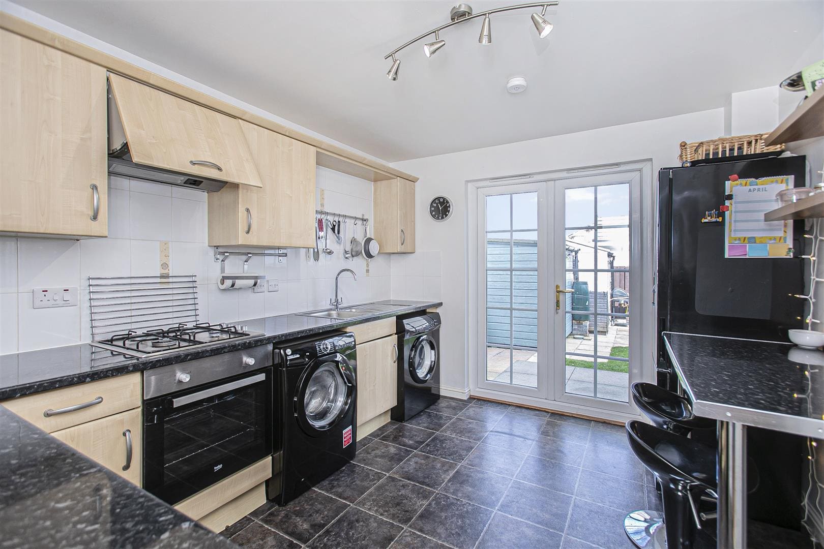 CUP1372SEG BREAKFASTING KITCHEN.jpg