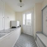 LEV1376PEM VESTIBULE.jpg