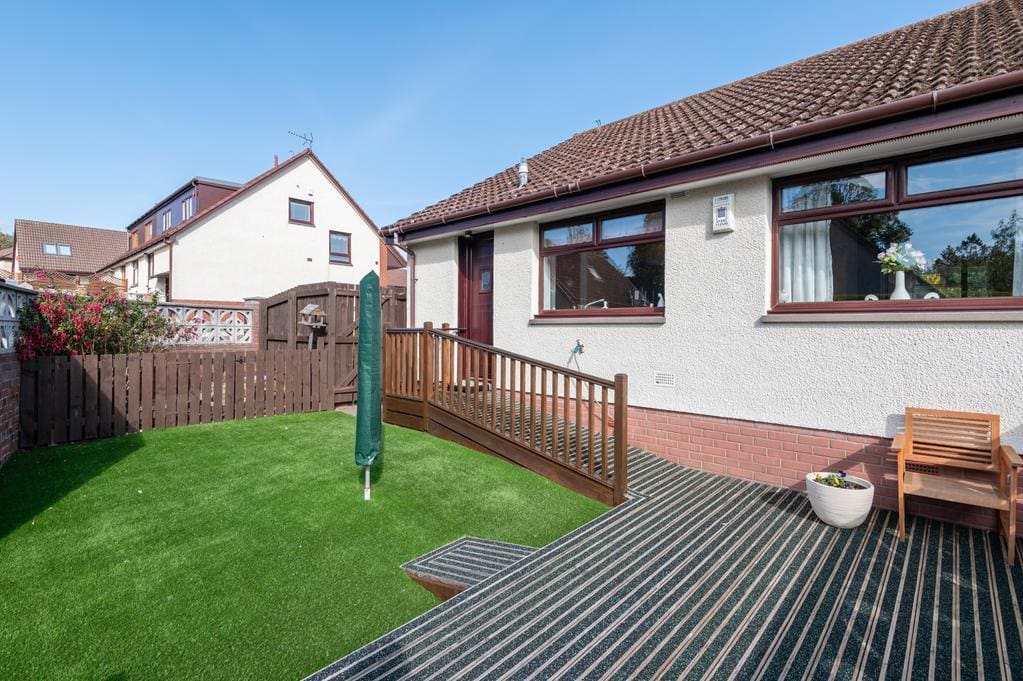 LEV1388PEM GARDEN AGAIN.jpg