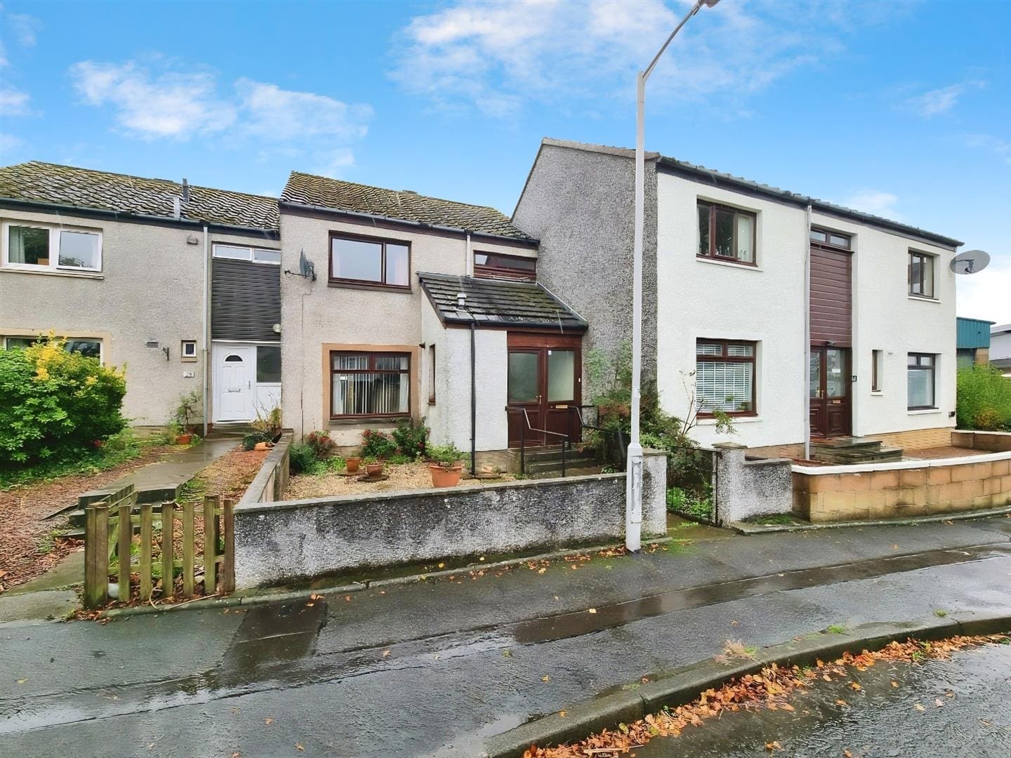 RDC0399LEVI EXTERNAL.jpg