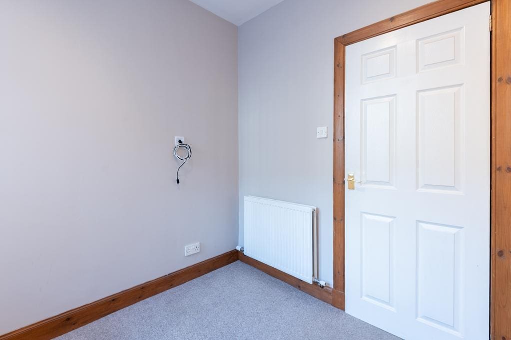 CUP1452SEG BEDROOM 1 AGAIN.jpg