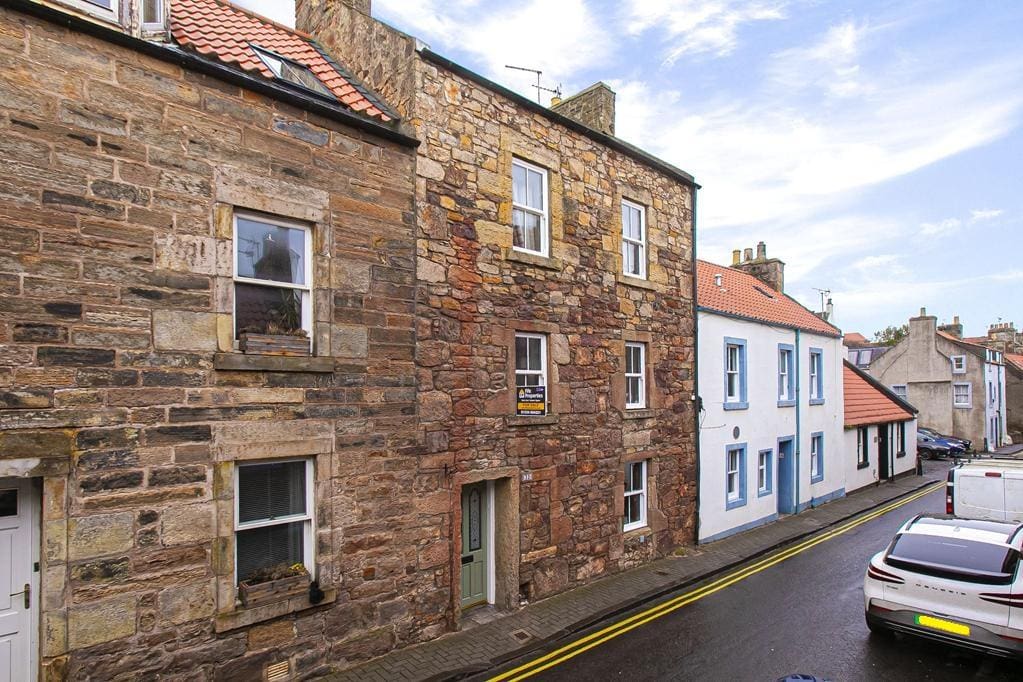 CUP1450PEM EXTERNAL FRONT AGAIN.jpg