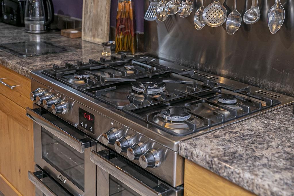 CUP1450PEM KITCHEN DETAIL.jpg