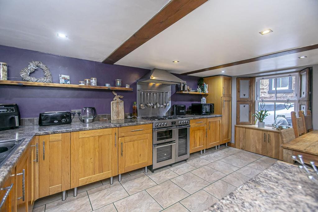 CUP1450PEM KITCHEN AREA.jpg