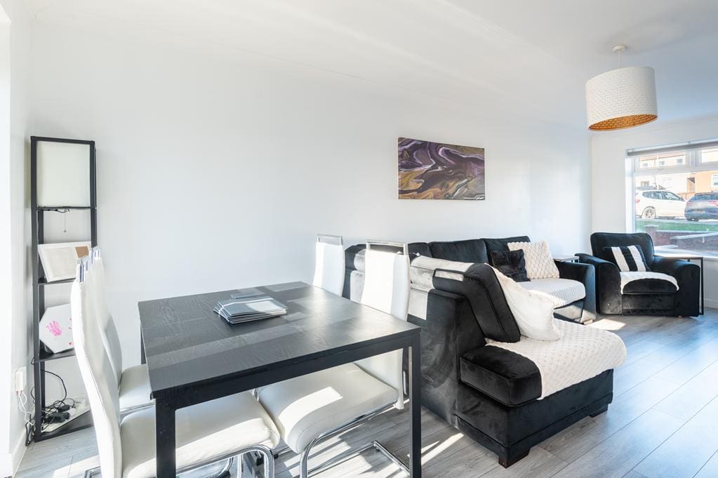 LEV1421PEM DINING AREA.jpg