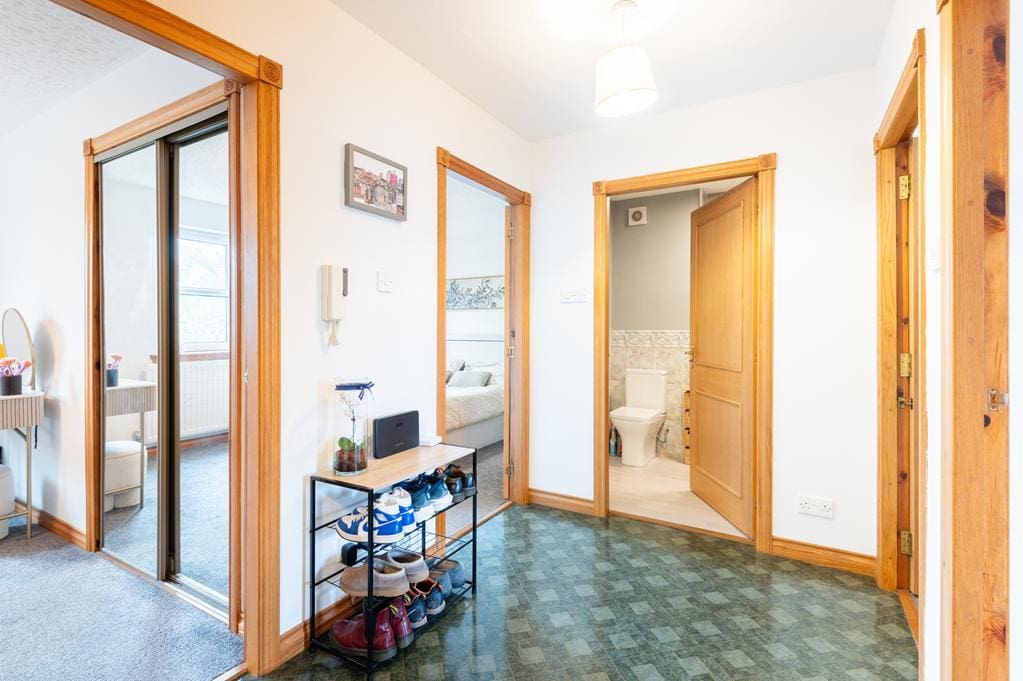 LEV1416PEM INNER HALL.jpg