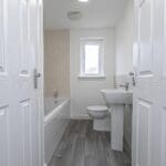 RDC0162CUPI Bathroom (2).jpg