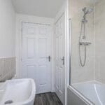 RDC0162CUPI Bathroom (1).jpg