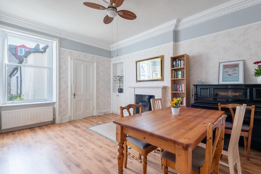 LEV1435PEM DINING ROOM.jpg