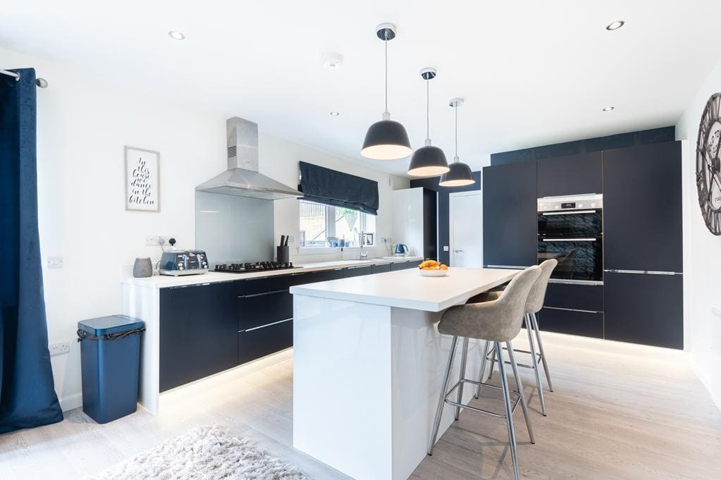 LEV1430PEM KITCHEN AREA.jpg