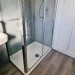 RDC0353LEVI SHOWER ROOM (2).jpg