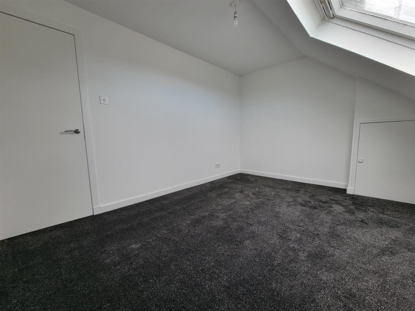 JMP0004LEVI  Bedroom 3 (2).jpg