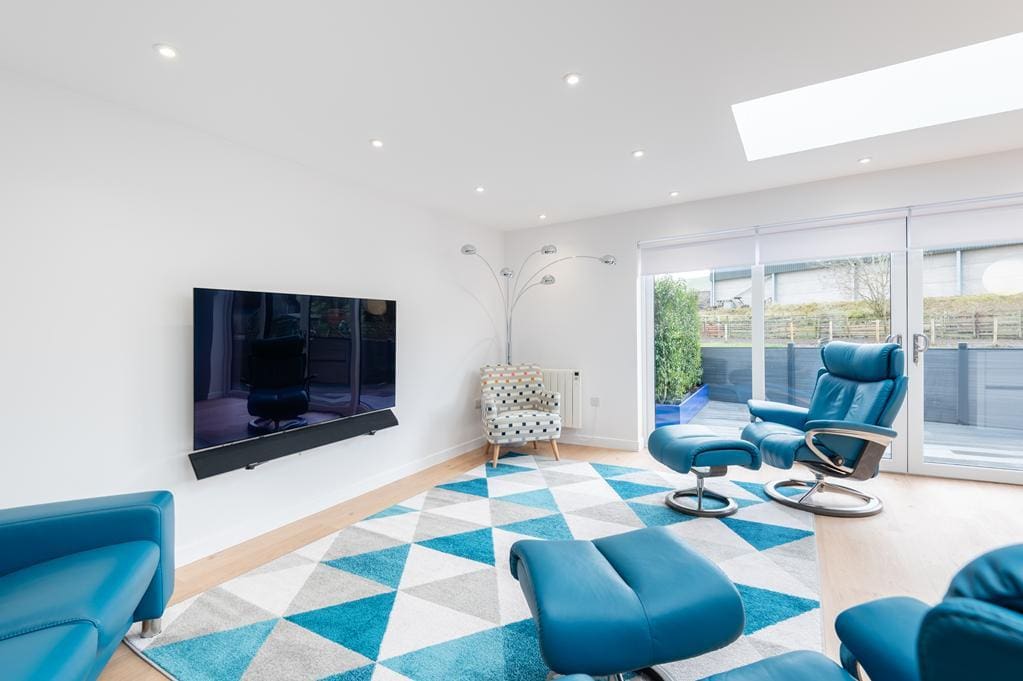 CUP1456SEG LOUNGE.jpg