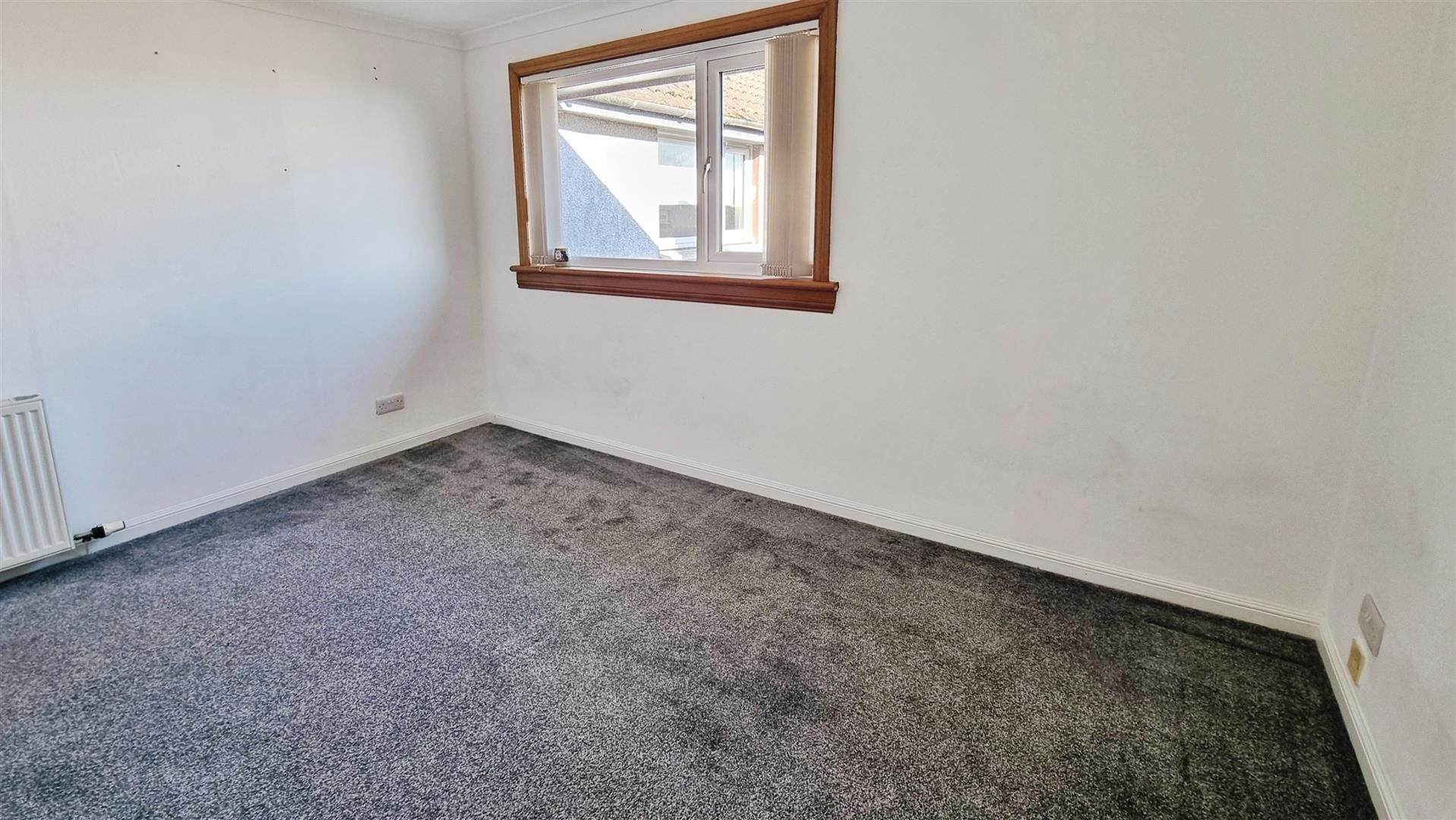 RDC0353LEVI BEDROOM 2 (2).jpg