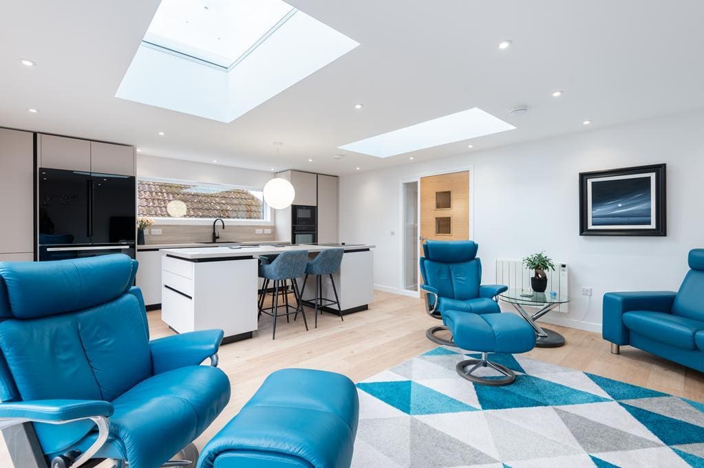 CUP1456SEG LOUNGE TO KITCHEN.jpg