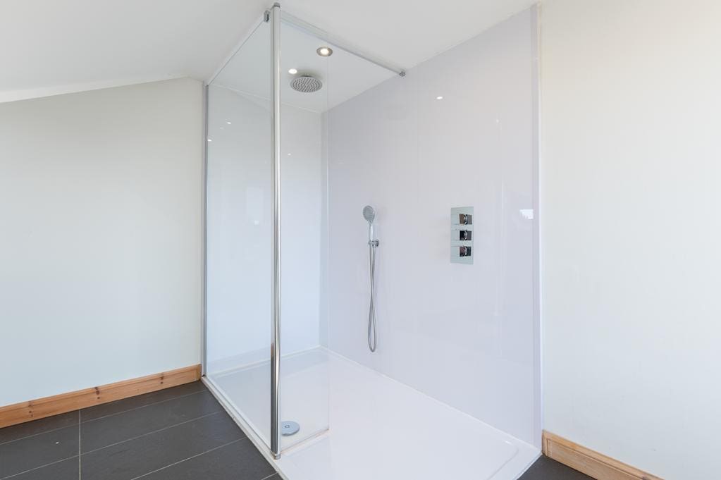 CUP1459SEG SHOWER DETAIL.jpg