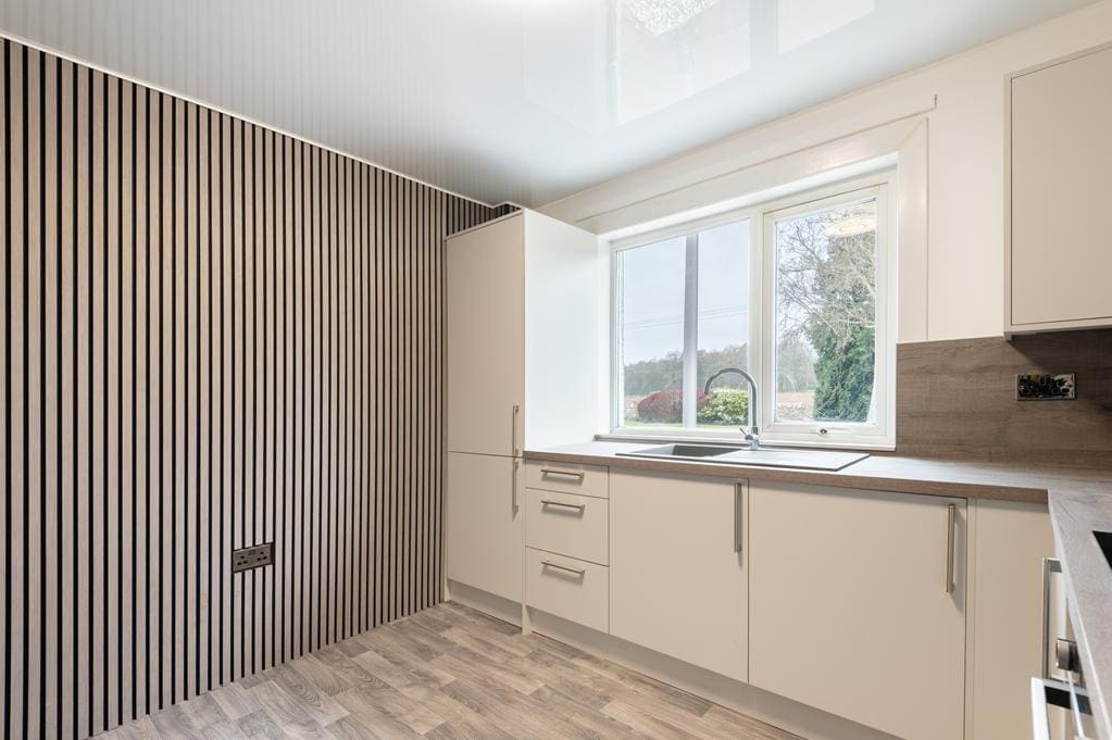 CUP1464SEG BREAKFASTING KITCHEN AGAIN.jpg