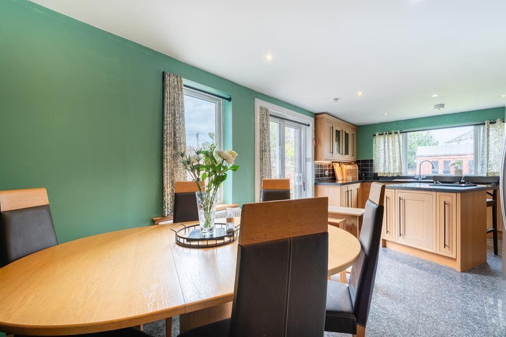 CUP1469SEG DINING TO KITCHEN.jpg