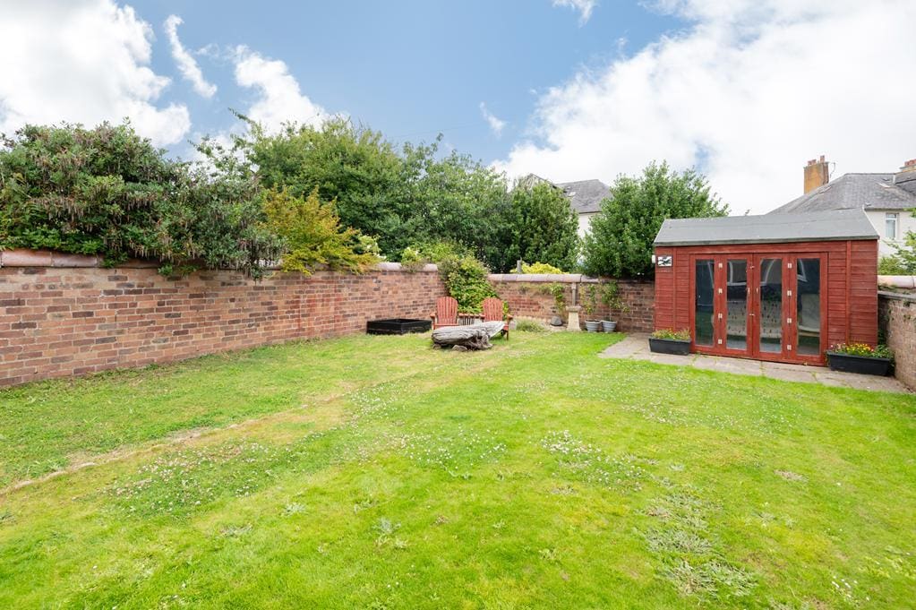 CUP1469SEG REAR GARDEN NEW.jpg