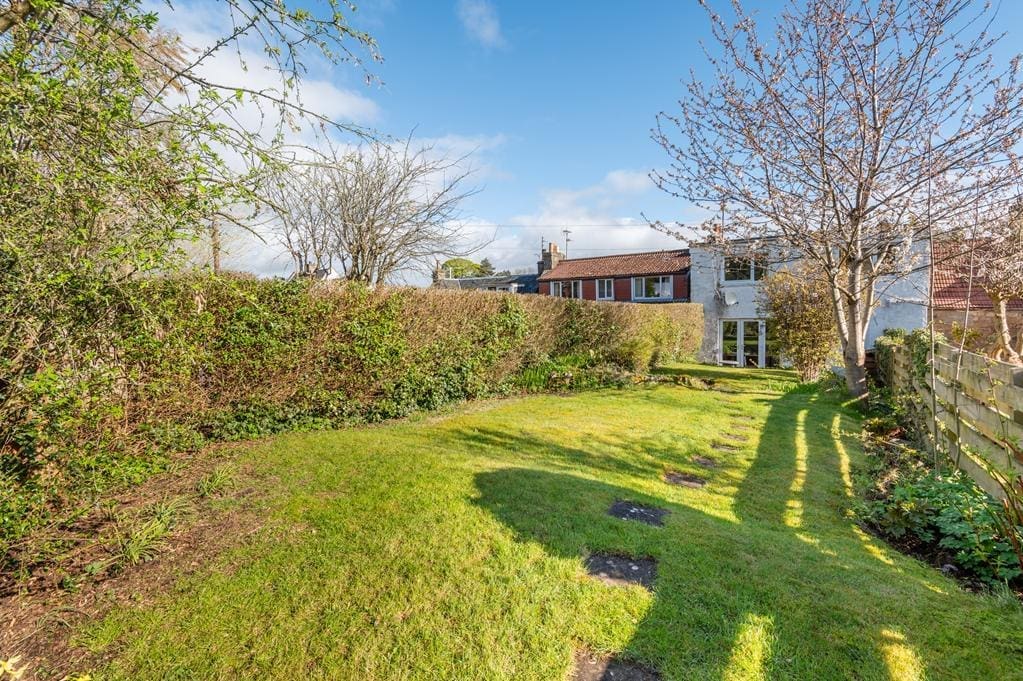 CUP1468SEG GARDEN TO HOUSE.jpg