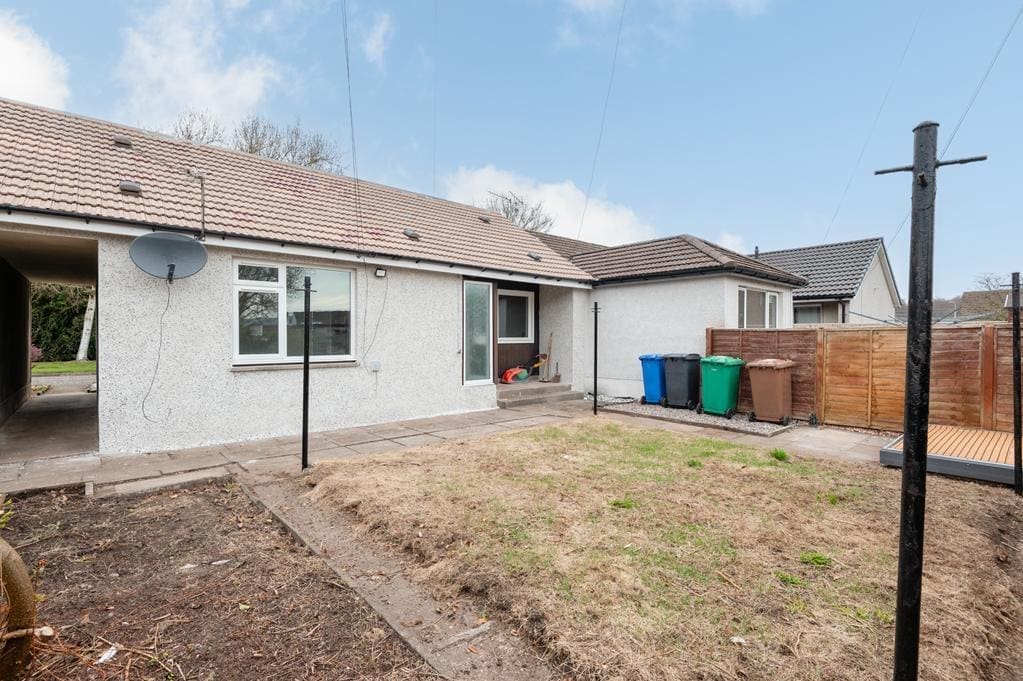 CUP1464SEG EXTERNAL REAR.jpg