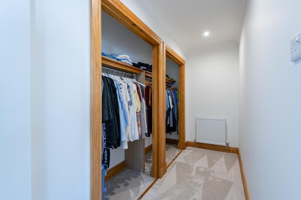 LEV1445PEM DRESSING AREA.jpg