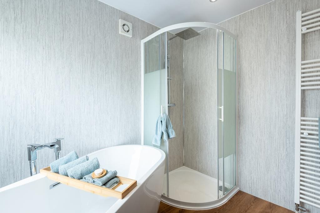 CUP1469SEG BATHROOM SHOWER DETAIL.jpg