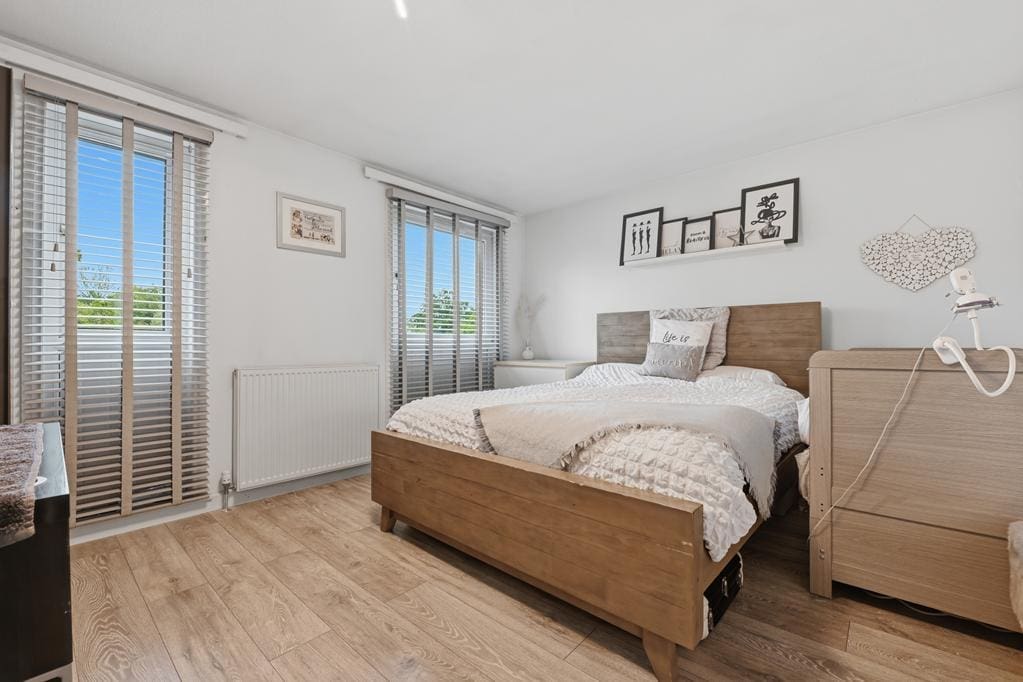 LEV1457PEM BEDROOM 1.jpg