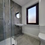 KNM0058GLEI Shower room (1).jpg