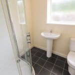 RDC0062CUPL SHOWER ROOM (1).JPG