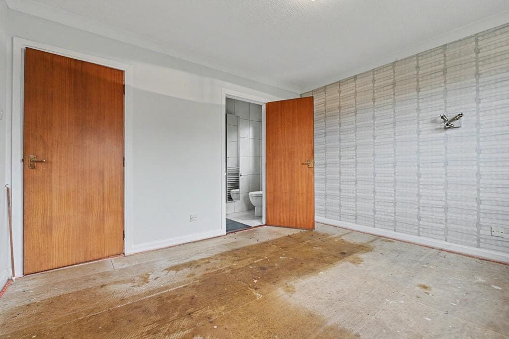 CUP1462SEG MASTER BEDROOM AGAIN.jpg