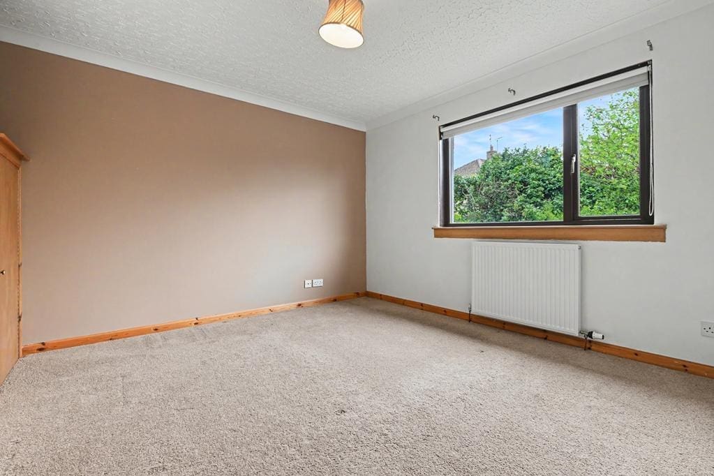 CUP1462SEG BEDROOM 4.jpg