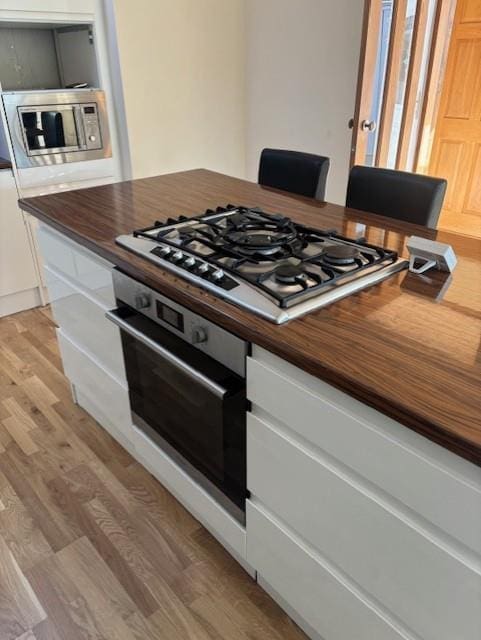 LOUNG /KITCHEN