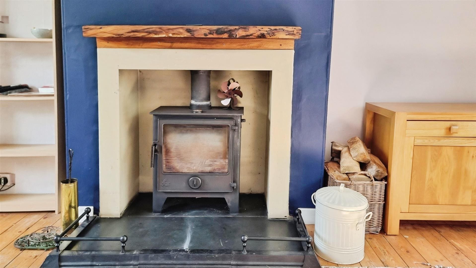 RDC0413LEVI LOG BURNER.jpg