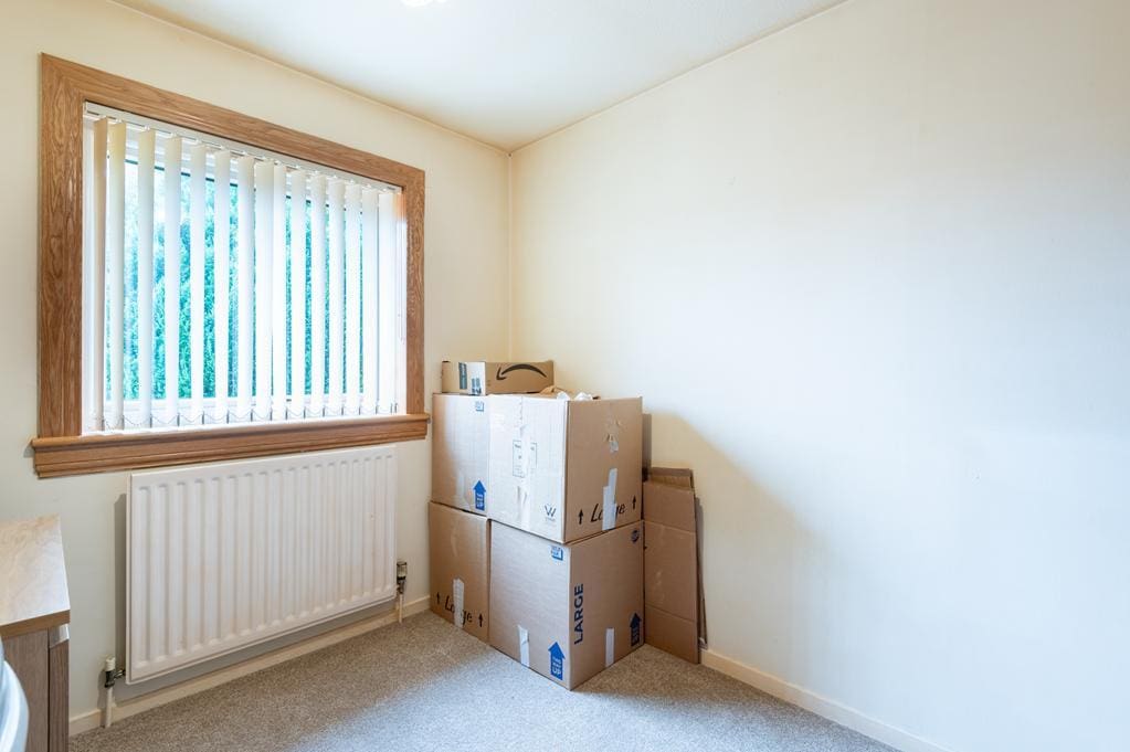 LEV1467SEG BEDROOM 2.jpg