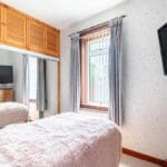 LEV1464PEM BEDROOM 2.jpg