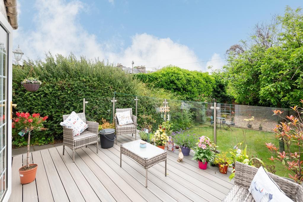 LEV1465PEM DECKING AGAIN.jpg